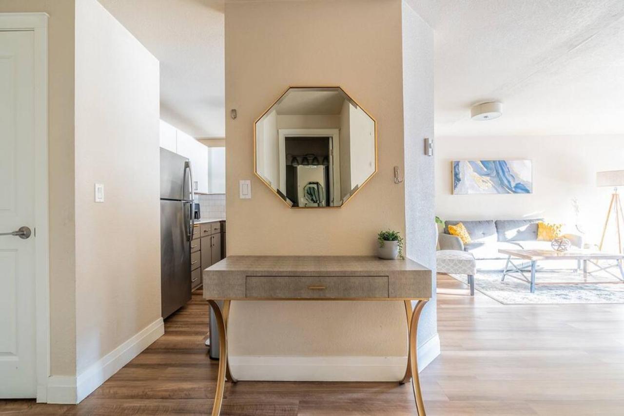 Modern And Spacious Apartment- Gym, Wifi, Free Parking Seattle Exterior foto